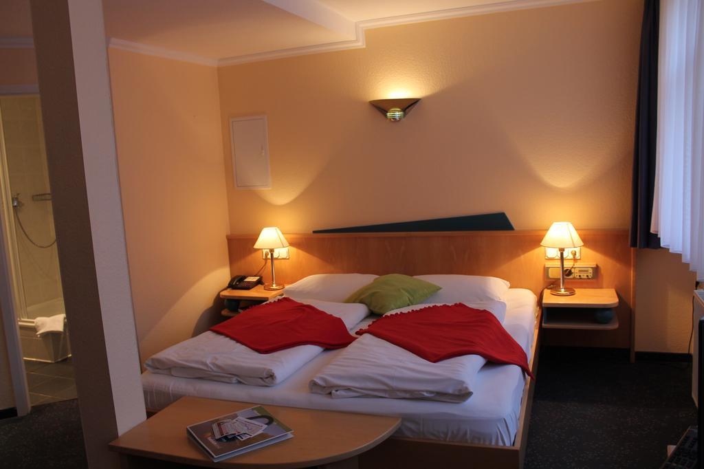 Hotel An Der Stadtmauer Muehlhausen  Phòng bức ảnh