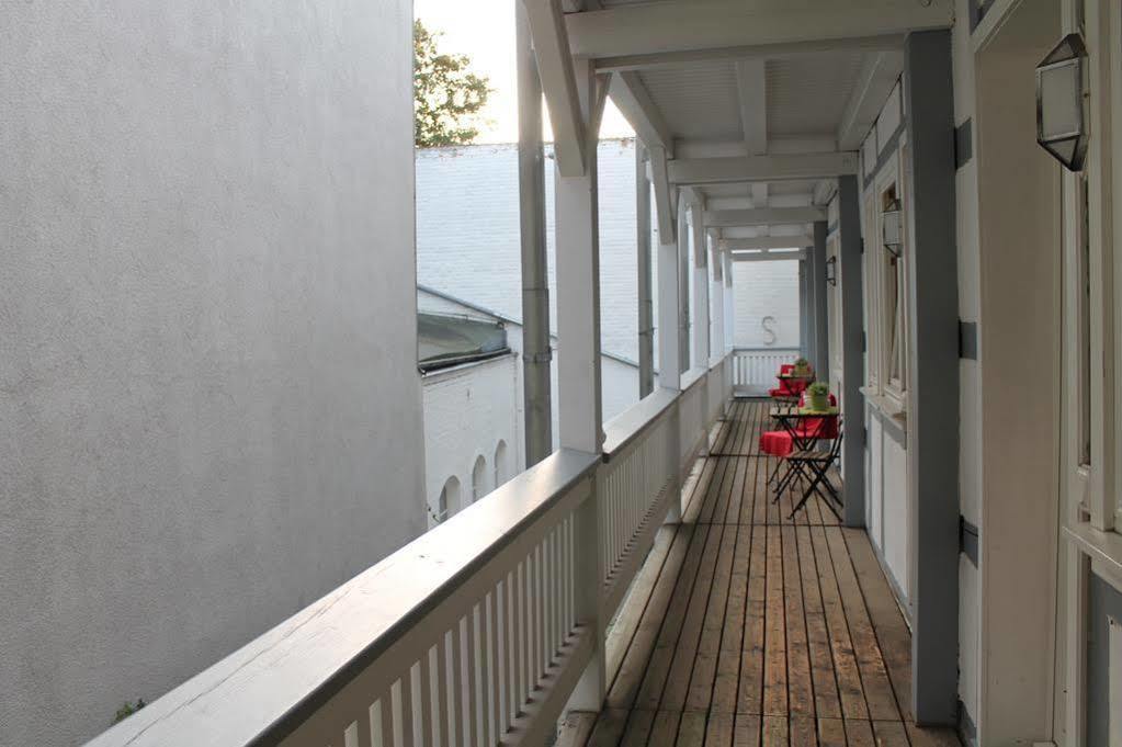 Hotel An Der Stadtmauer Muehlhausen  Ngoại thất bức ảnh